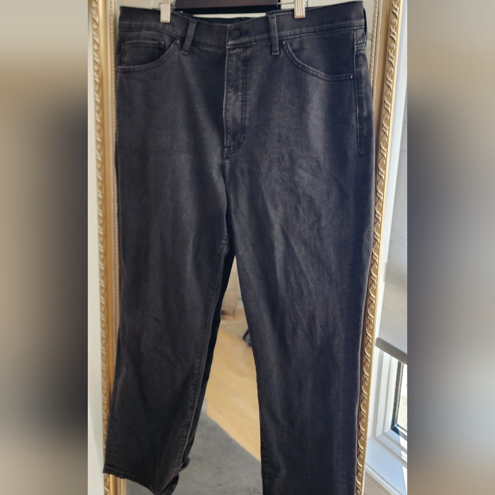 Express High Waisted Extra Soft Skinny Jean in Black Soze 14R